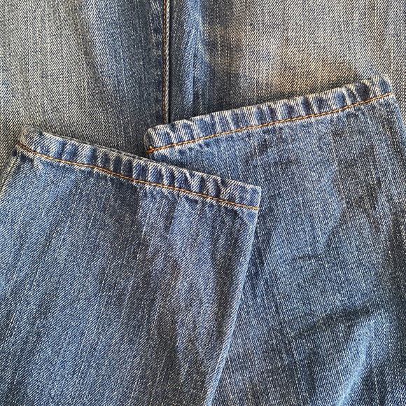 Urban Outfitters BDG mid rise slim straight jeans distressed - Picture 15 of 15